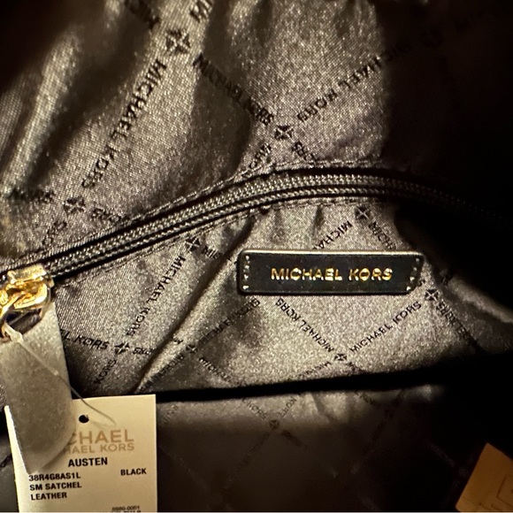 🆕NWT Michael Kors Austen black leather satchel - Picture 3 of 8